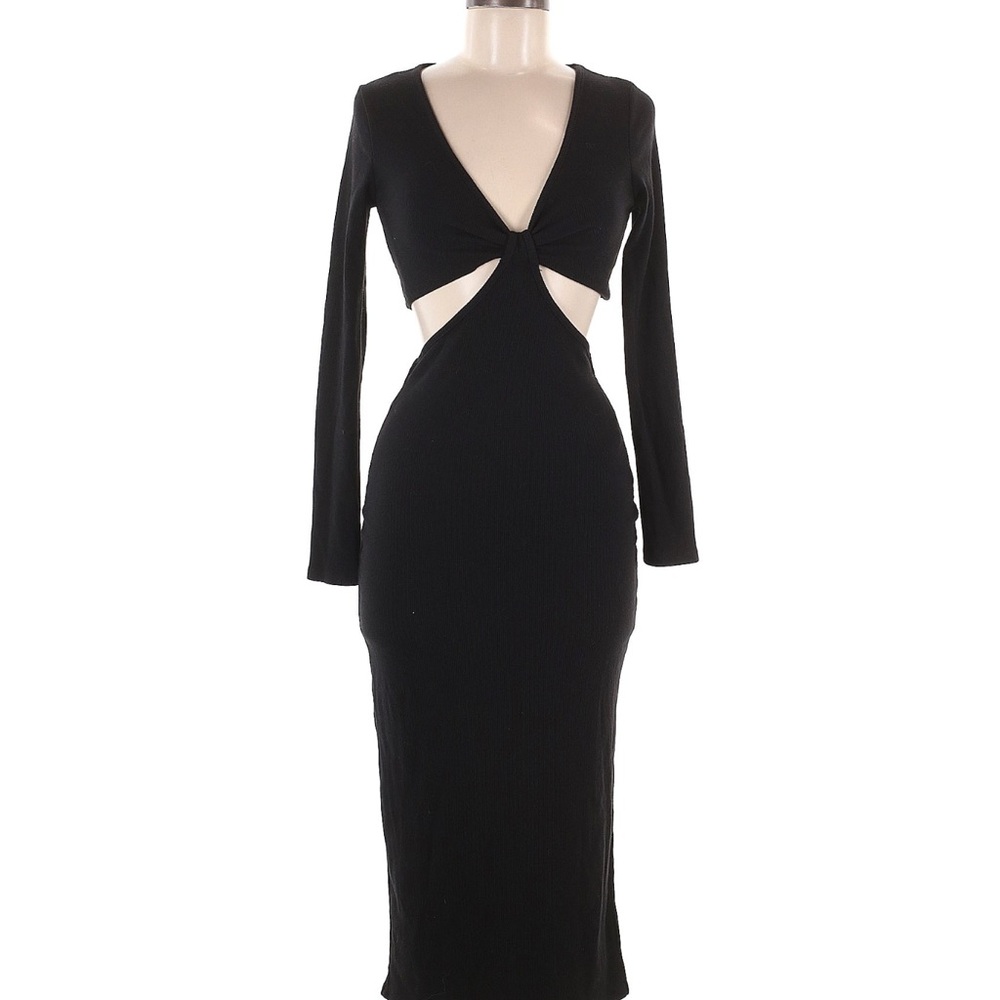 Fore long sleeve cut out dress
